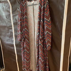 EUC LuLaRoe Sarah - XL-Black Coral Chevron Pattern